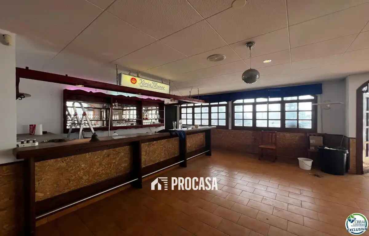 Propiedad Comercial en Roses