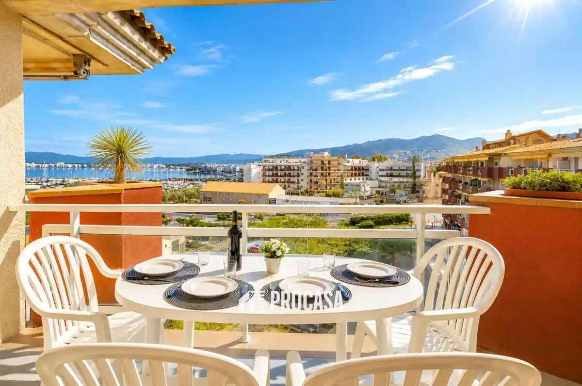 Apartamento en Roses