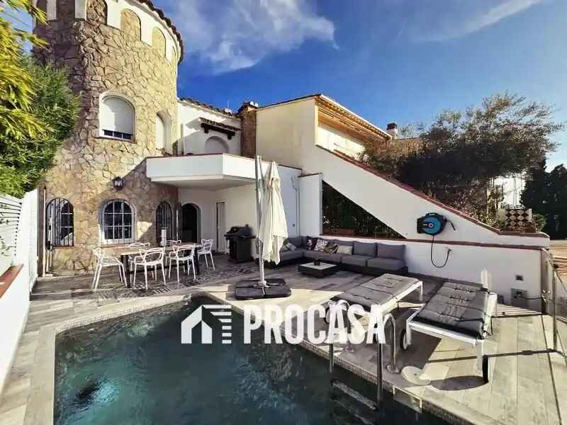 Haus in Empuriabrava