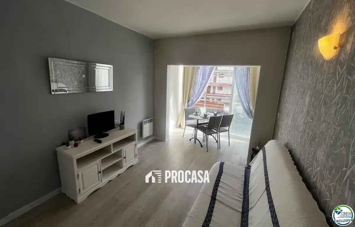 Apartment in Roses