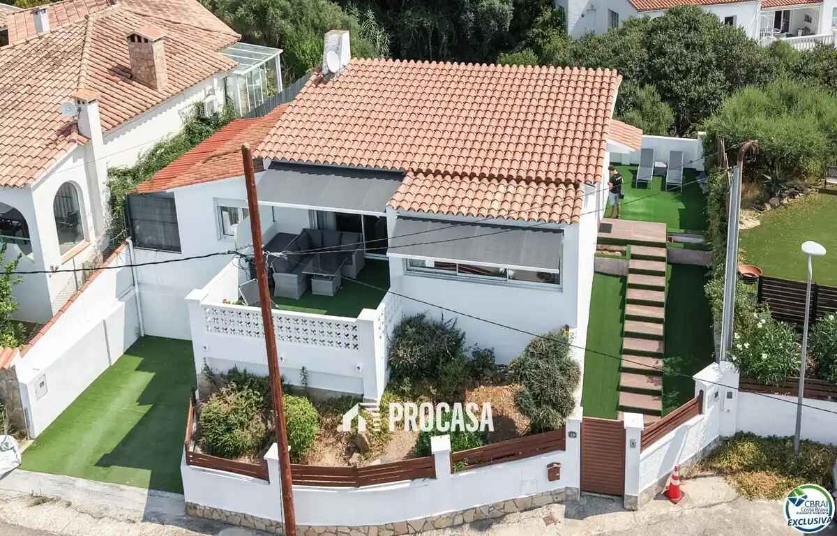 Maison à Roses