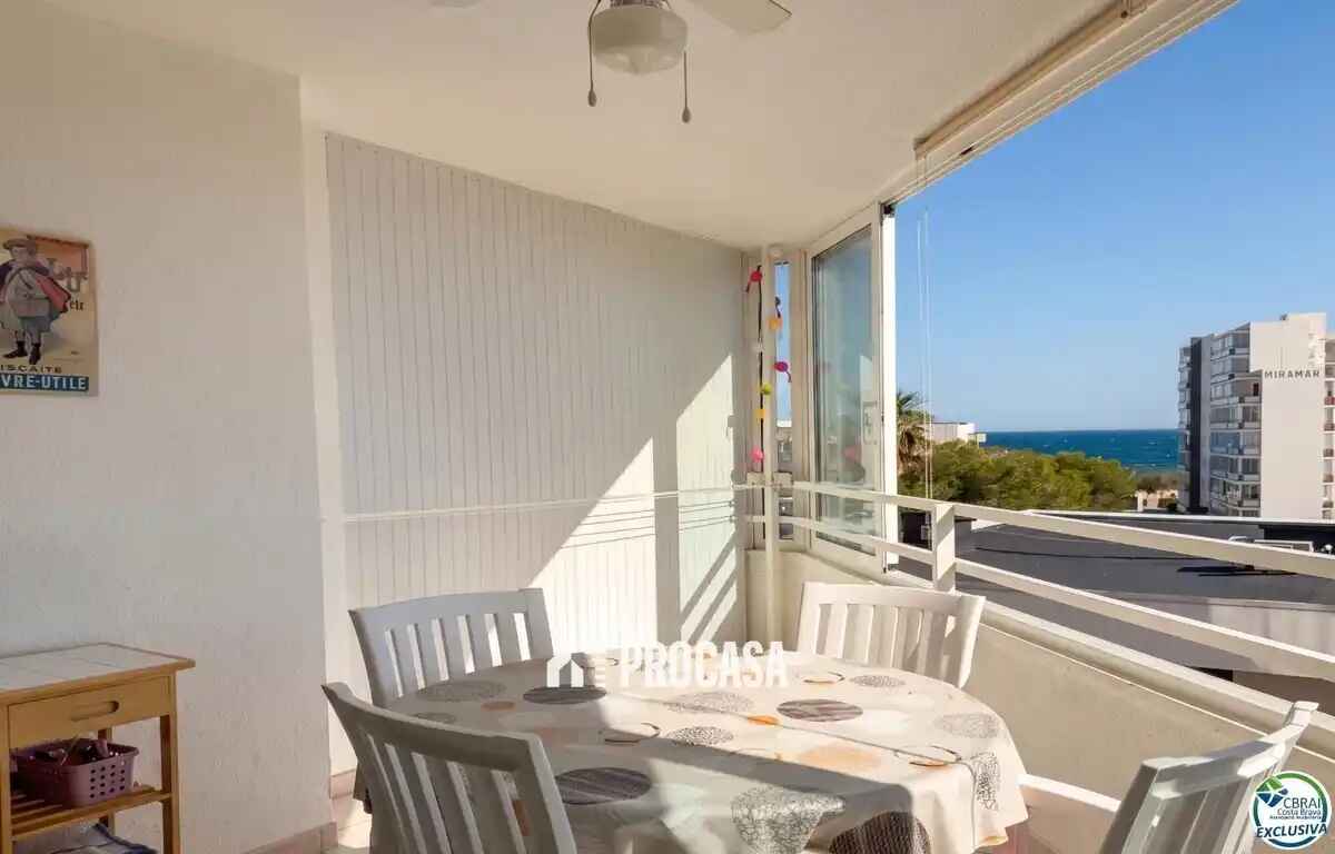 Apartment in Roses