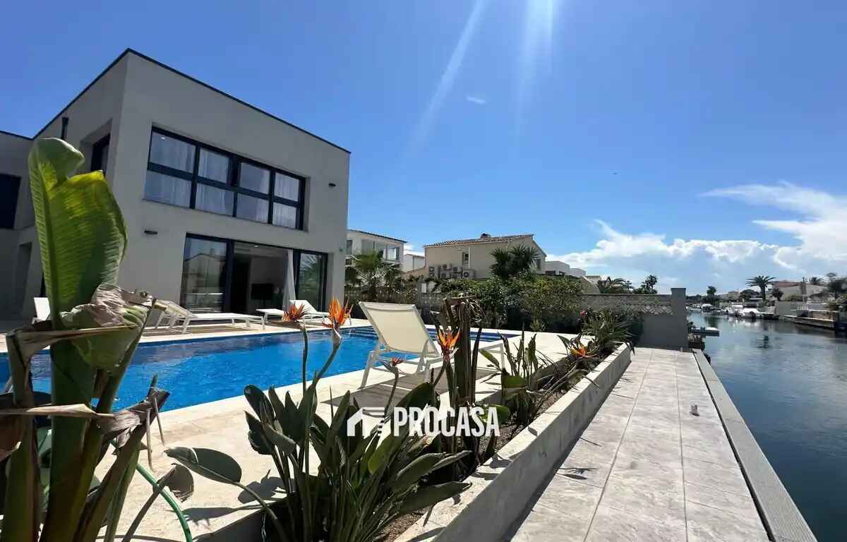 Haus in Empuriabrava