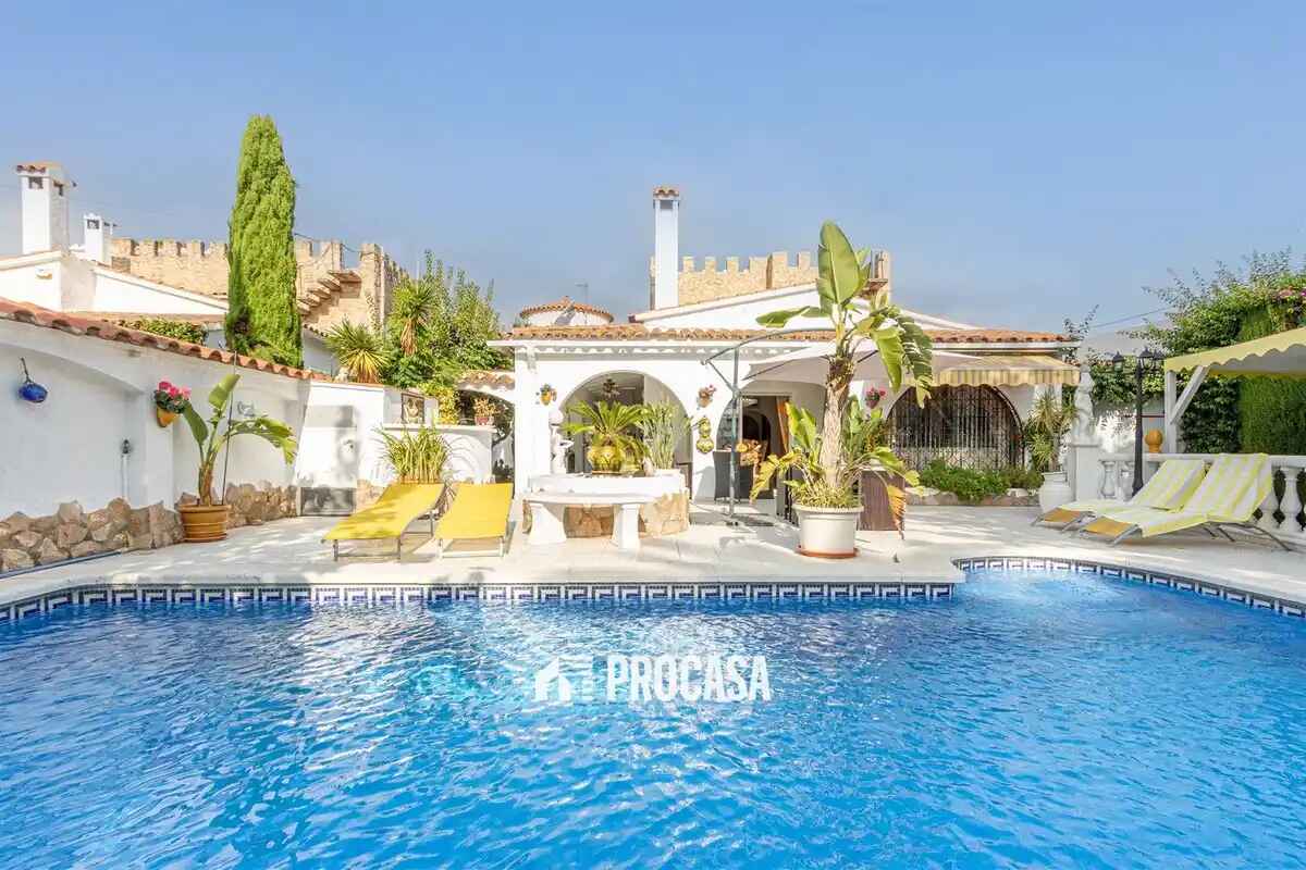 Haus in Empuriabrava