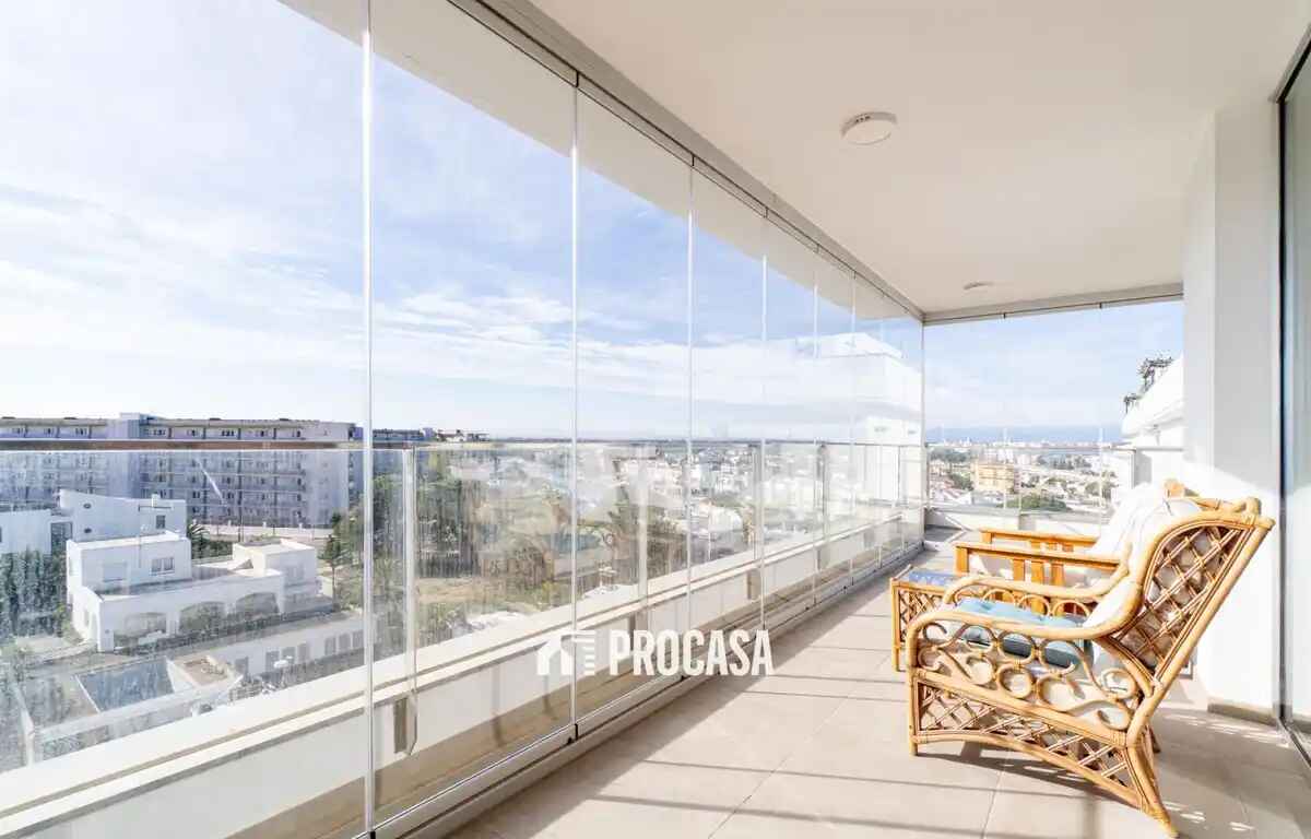 Penthouse in Roses