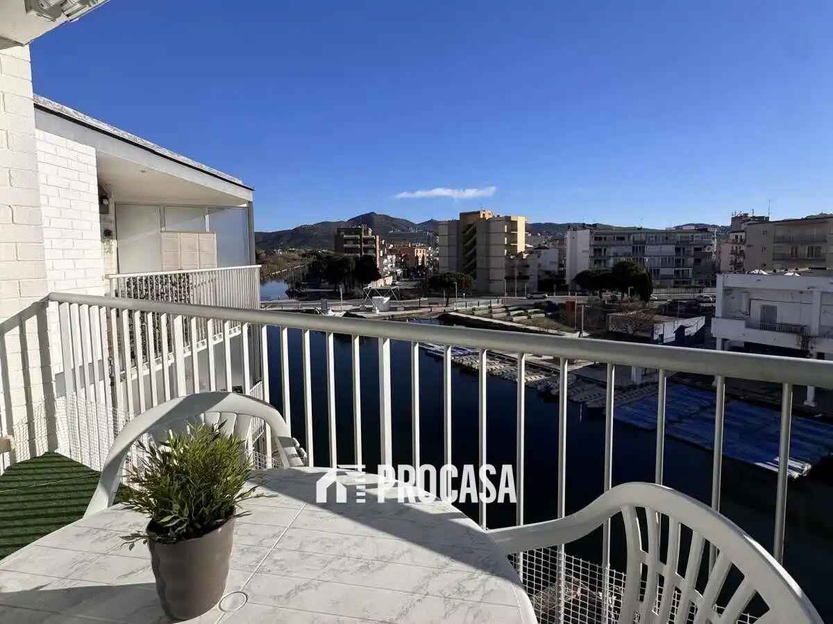 Apartamento en Roses