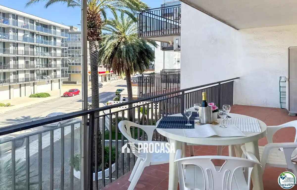 Apartment in Roses