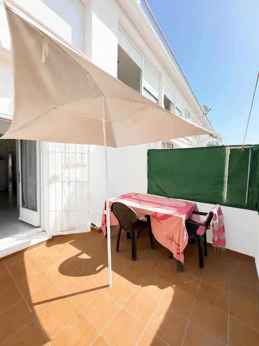 CHARMANT APPARTEMENT À L’ESCALA À QUELQUES PAS DE LA PLAGE