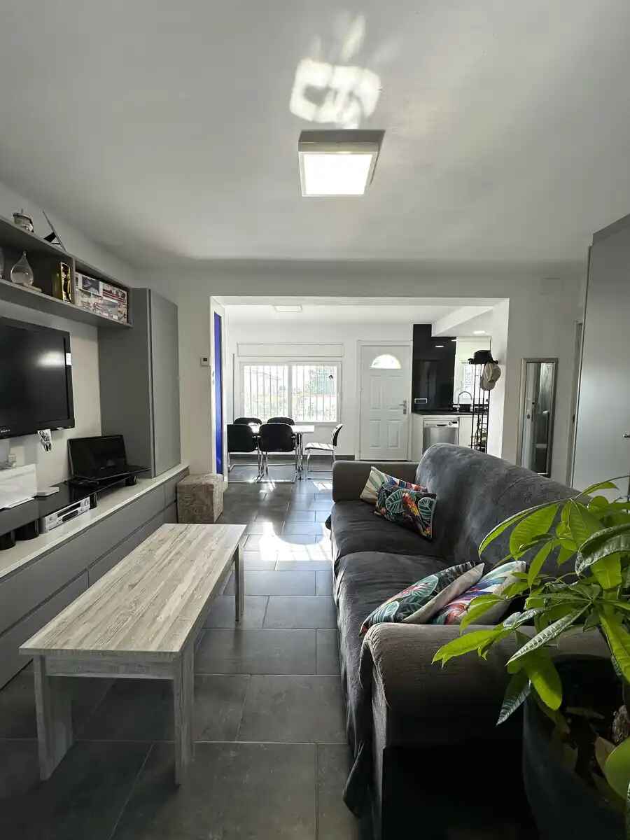 ENCANTADORA CASA EN PLANTA BAJA TOTALMENTE REFORMADA