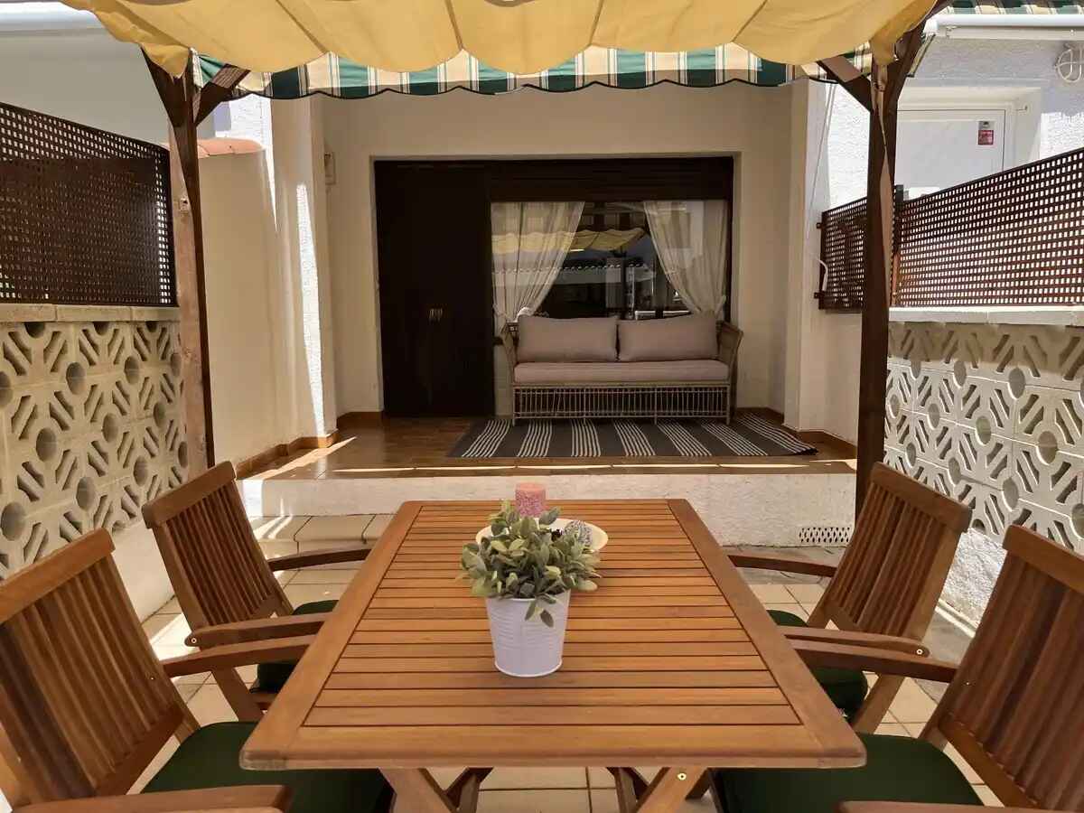 Maison mitoyenne avec terrasse et patio dans le secteur Ebre d’Empuriabrava