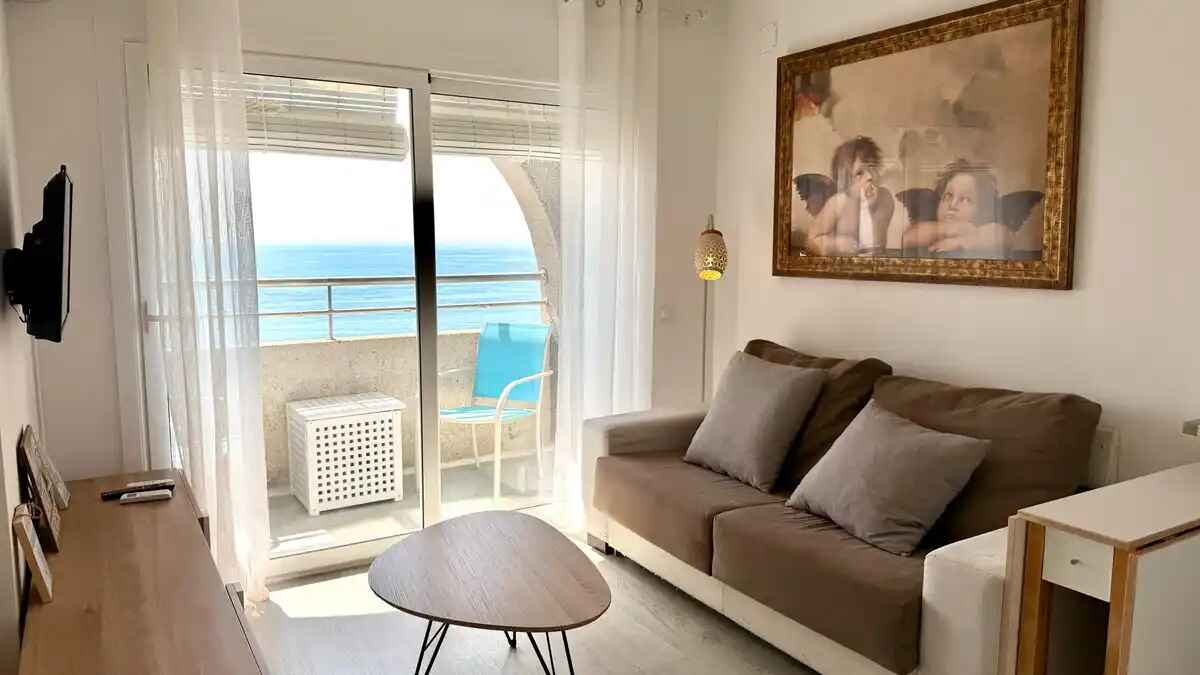 STUDIO MIT MEERBLICK IN EMPURIABRAVA