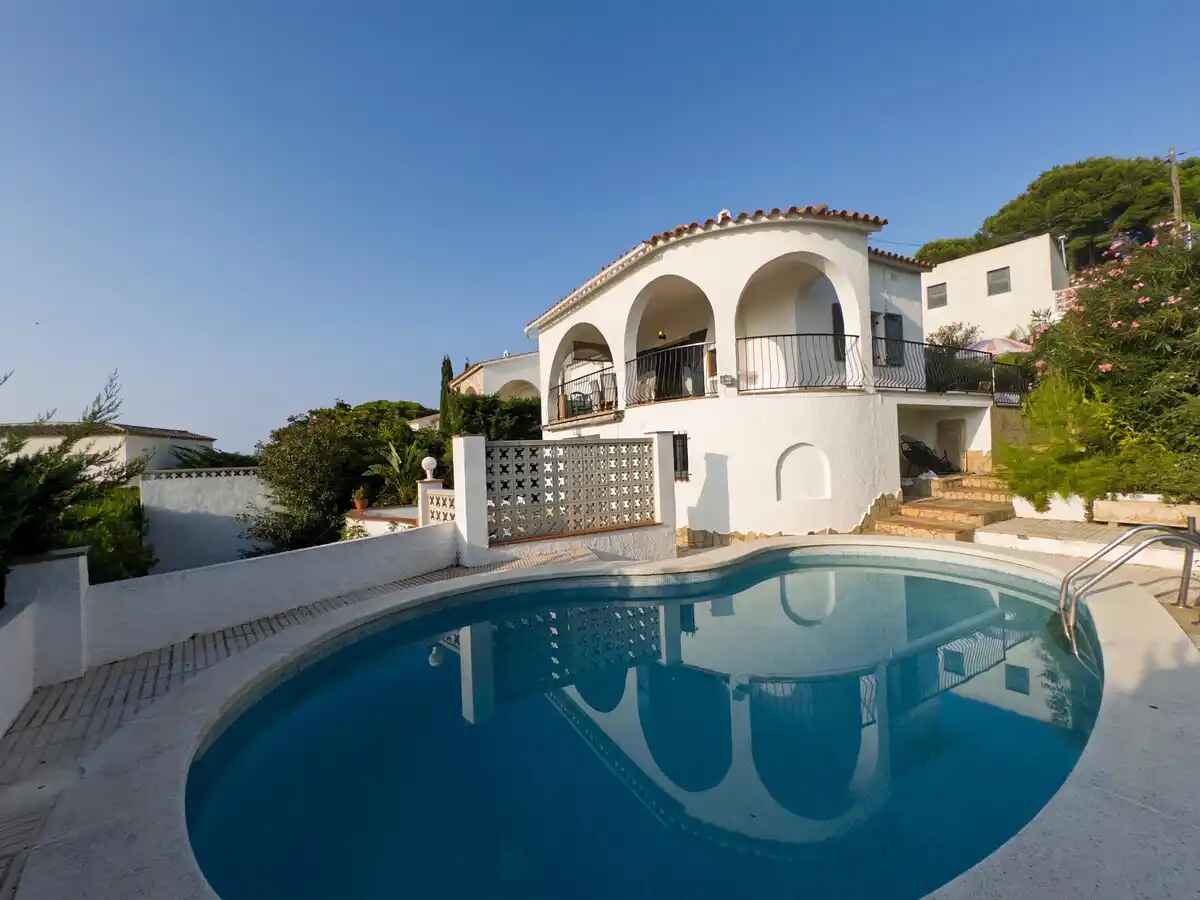 Maison à Cala Montgó avec piscine, très belle vue, et à seulement 180 m de la mer