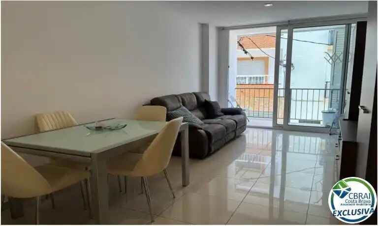 Apartment in Roses