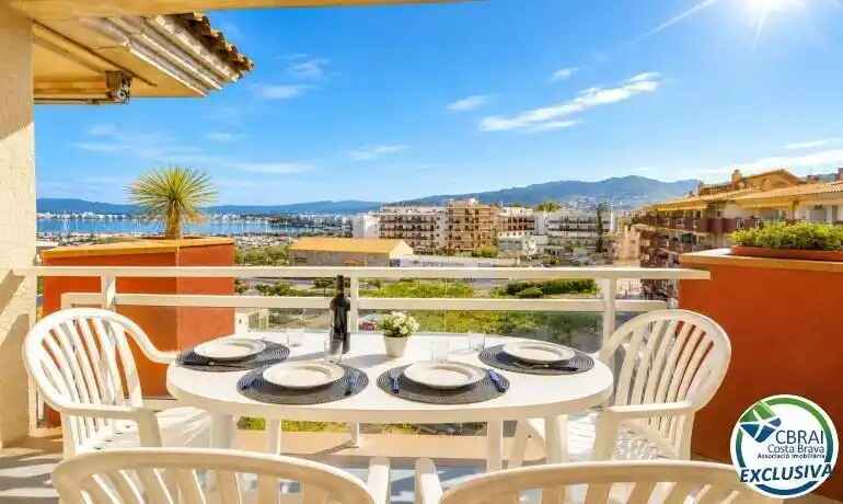 Apartamento en Roses