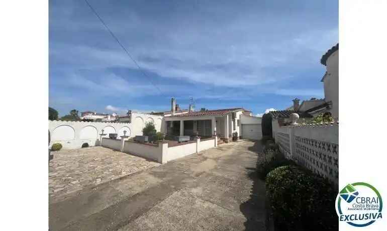 House in Empuriabrava