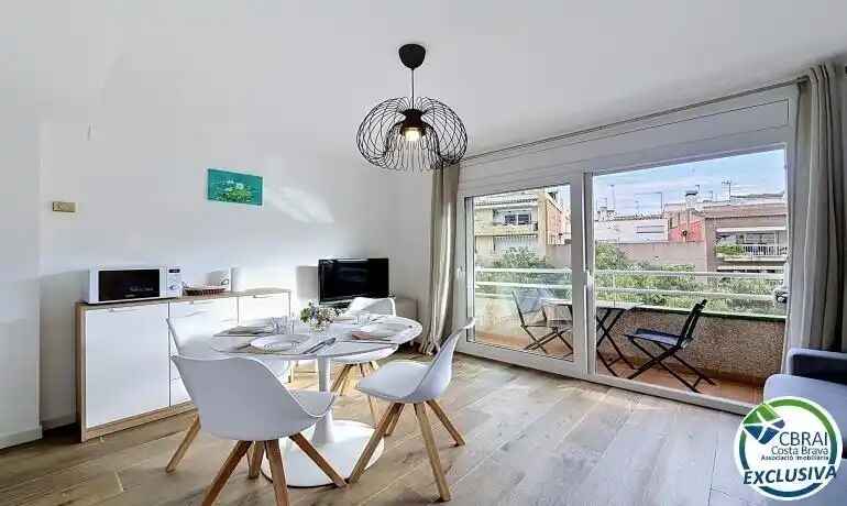 Apartment in Roses