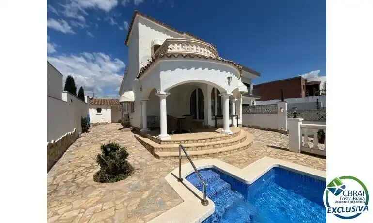 House in Empuriabrava