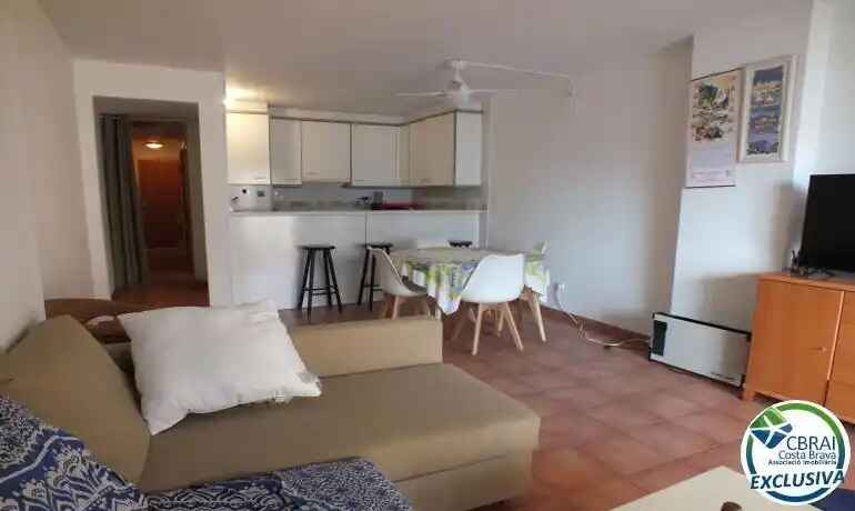 Apartment in Roses