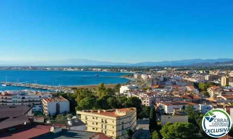 Apartamento en Roses