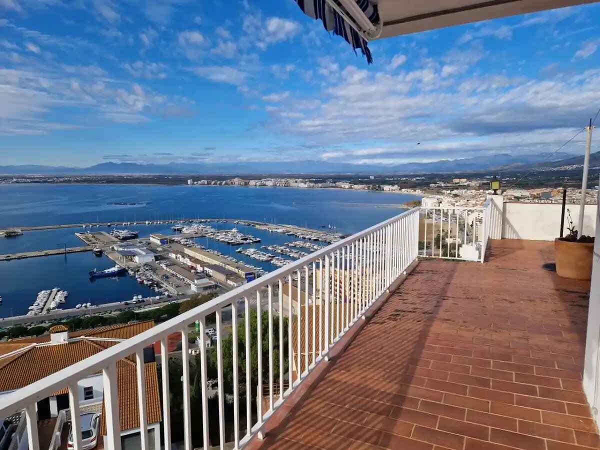 Apartament a Roses