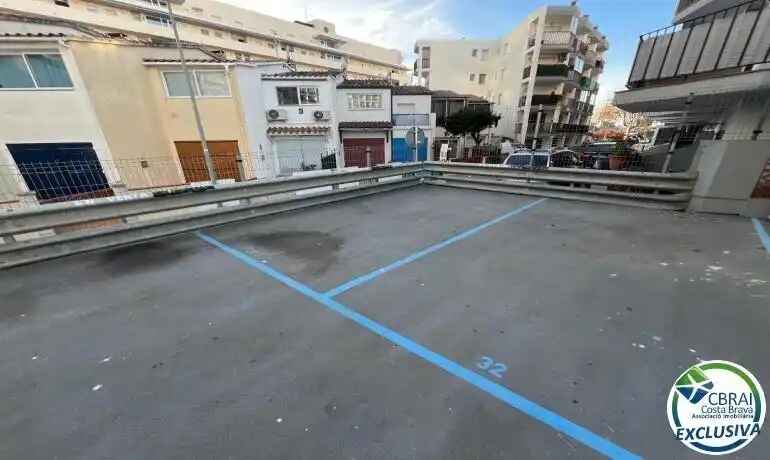 Garatge a Empuriabrava
