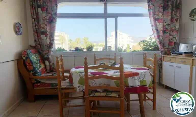 Apartamento en Roses