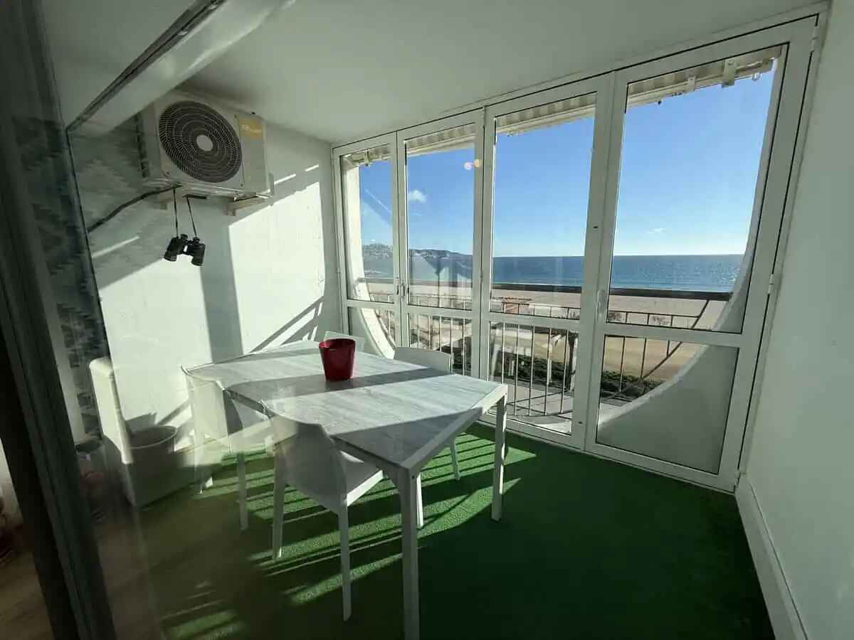 1 Bedroom Apartment in BAHIA with License